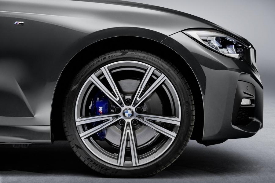 Колеса BMW 330i Touring M Sport (G21) 2019 года  (WW) (фото 9 из 93)